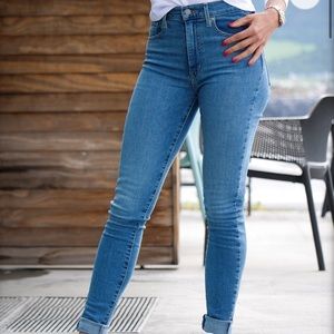 Levis mile high skinny jeans
